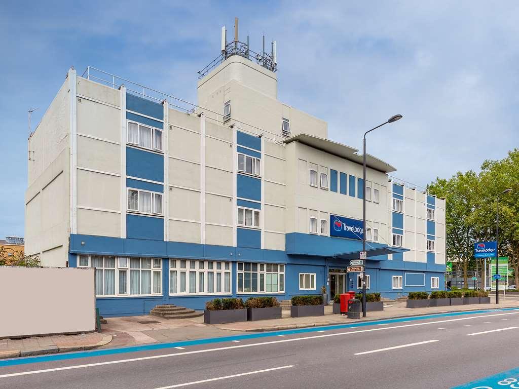 Travelodge Battersea Londra Exterior foto
