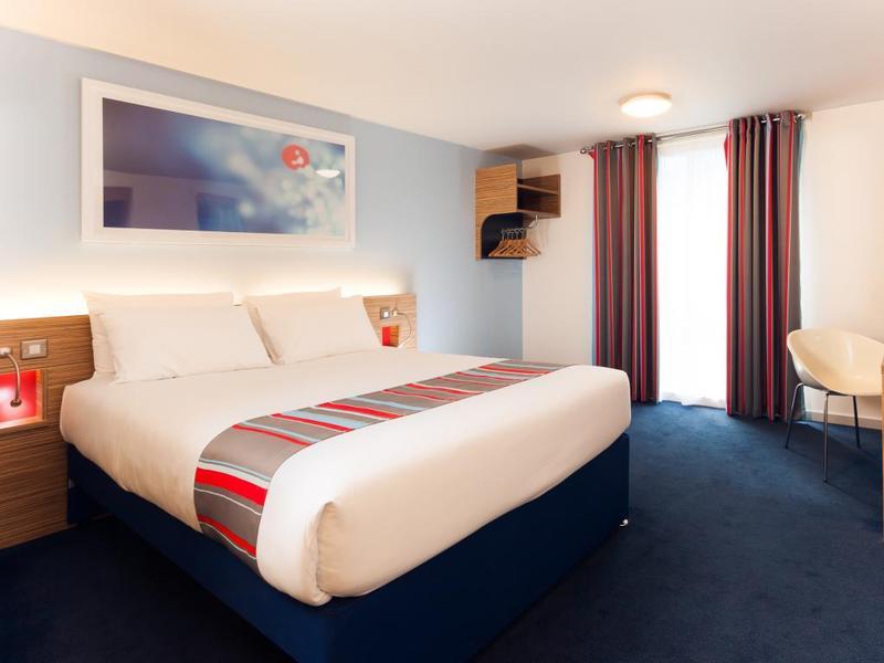 Travelodge Battersea Londra Exterior foto